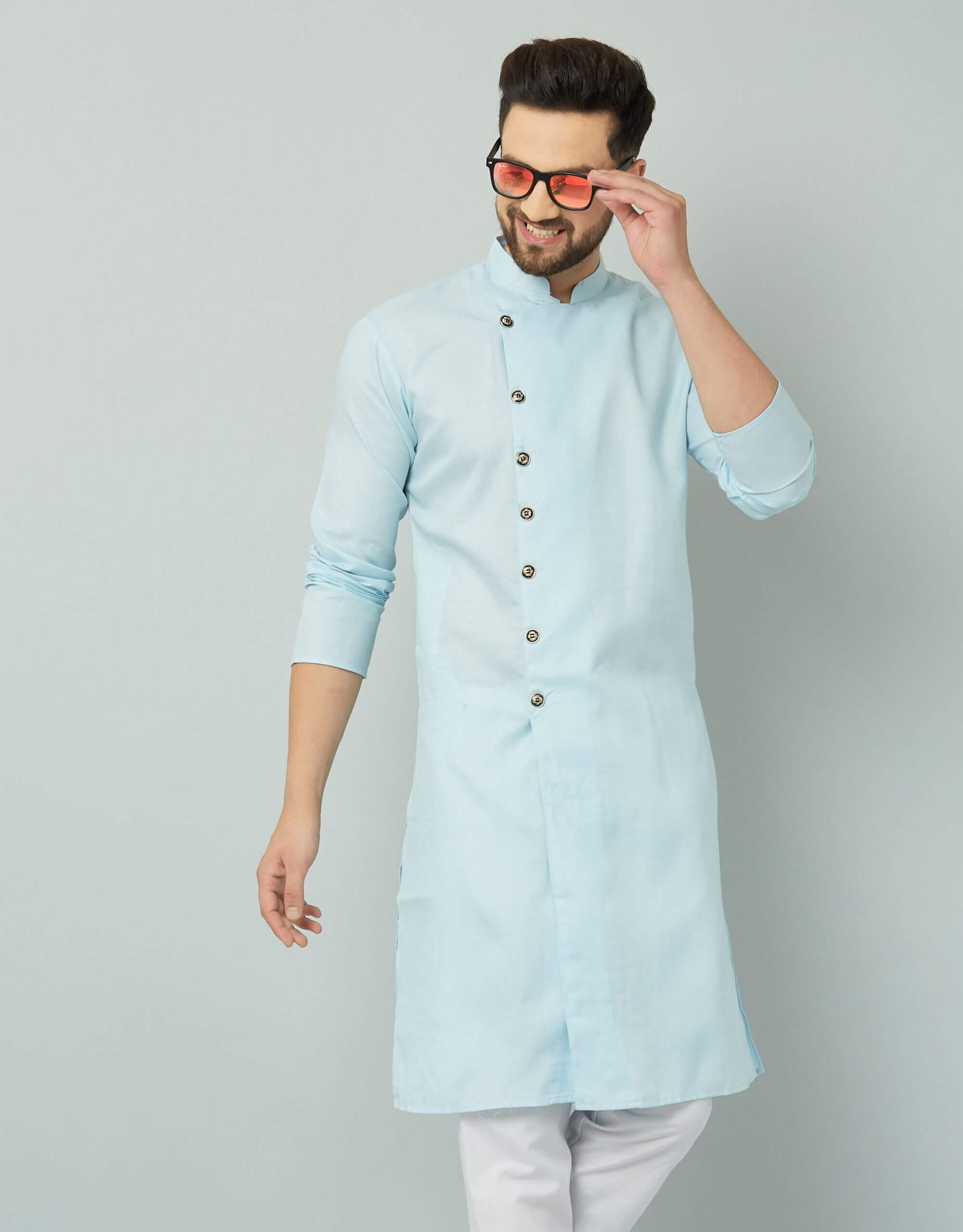 p (10)-min Blue cotton Indian kurta with buttoned collar.